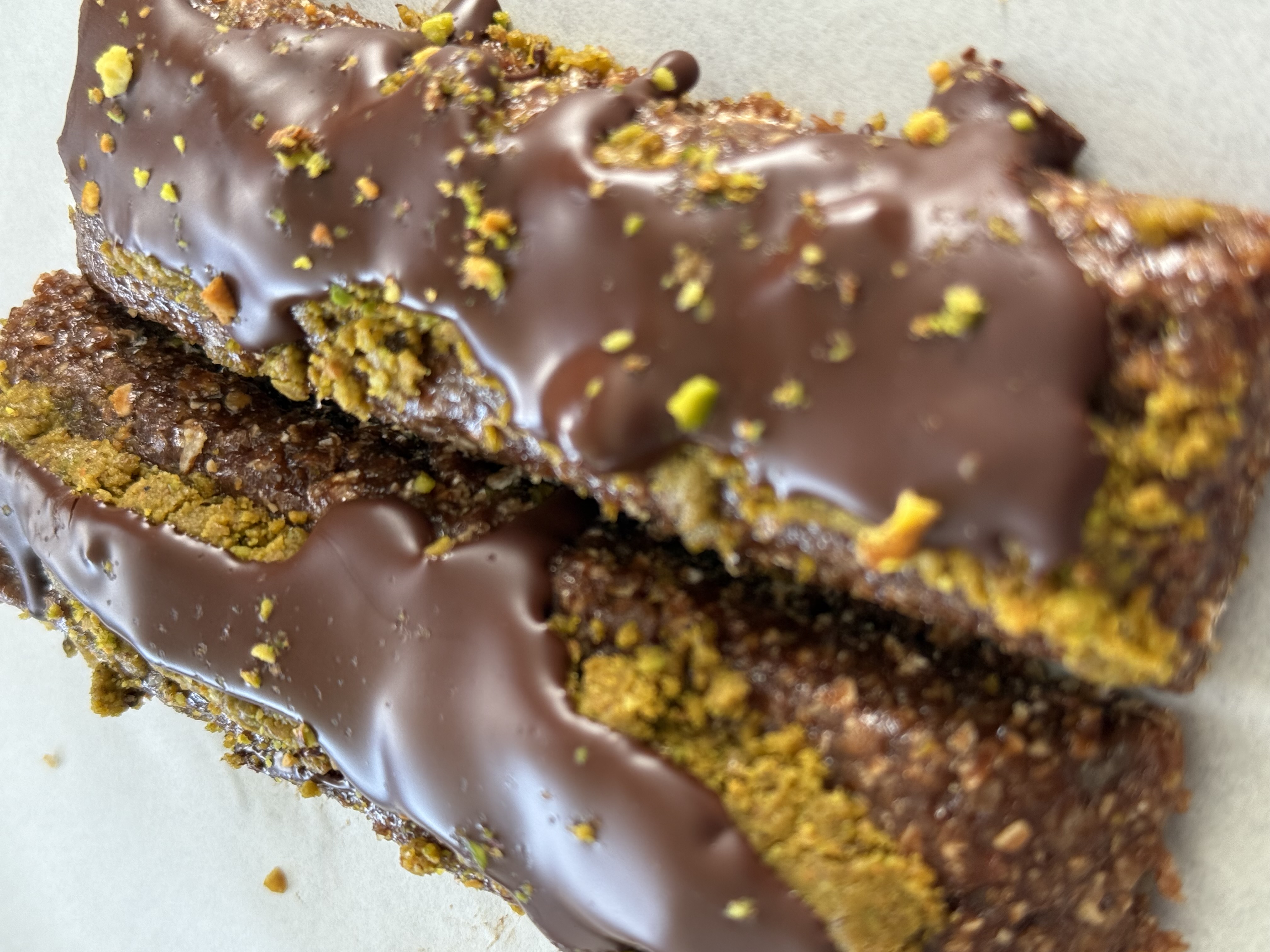FFF Power Bar — Dark Chocolate & Pistachio